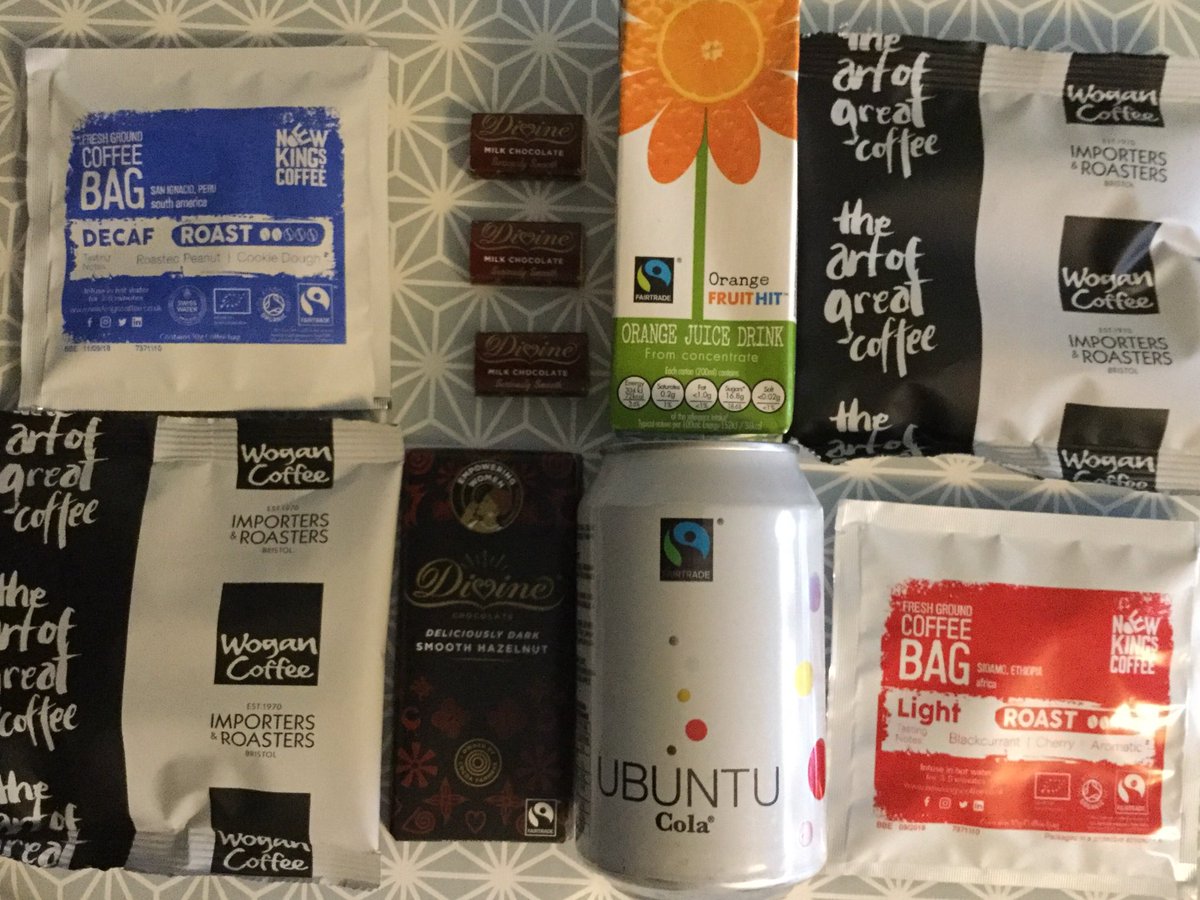 EcobeeWrap's tweet photo. Amazing goodiebags from the Fairtrade Business Awards featuring products from @UbuntuCola @divinechocolate @WoganCoffee @newkingscoffee thanks guys! ❤️ https://t.co/I9M6GN5zFH