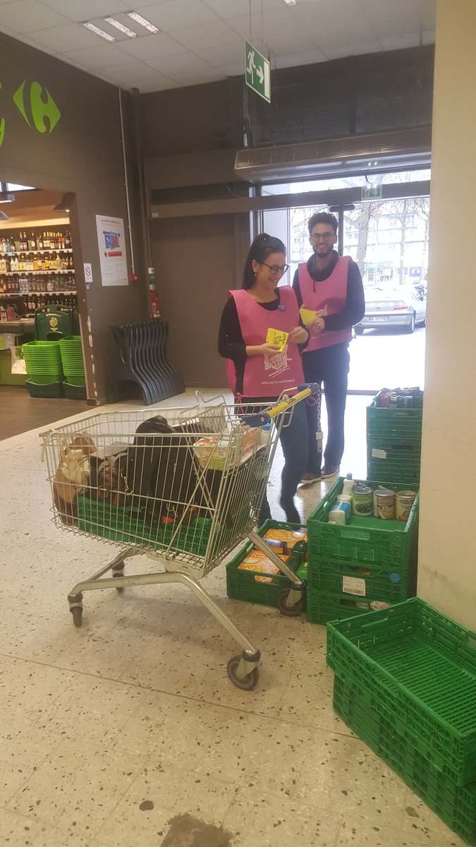 Coexister Strasbourg s'allie aux <a href="/restosducoeur/">Les Restos du Coeur</a> pour sa collecte nationale ! 
Nous sommes maintenant au Carrefour city de l'Esplanade :)
