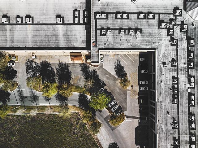 rashadpleasant's tweet photo. Above and behind .
.
.
.
.
#tampaphotographer #gobarefut #artofvisuals #dronephotography #beautifuldestinations #uav #agameoftones #inspire1 #exklusive_shot #dronesdaily #icu_architecture #jj_architecture #creative_architecture #arkiromantix #tv_architec… https://t.co/zhfIz0smHK https://t.co/AhsltLREkj