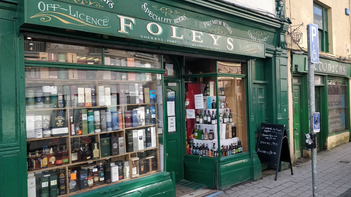 AtlanticoMaps's tweet photo. Now that's a shop window.  #Foleys #Sligo @wildatlanticway @WAWHour  @SligoHour https://t.co/GaNkEXPk68