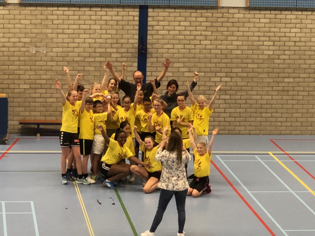 David_0229's tweet photo. En het werd heel spannend! Wauw ze hebben hun eerste plaats geprolongeerd: @DynamisHoorn groep 7b wint opnieuw de finale van #FunInAthletics #Trots https://t.co/LKss8mxkw2