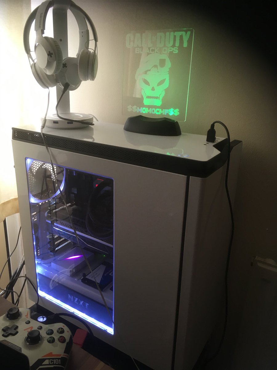 Gooner935's tweet photo. @NZXT @GamersNexus puk it,all those cables feels bad man must be time for #plspuck https://t.co/sYIFbzt1RN