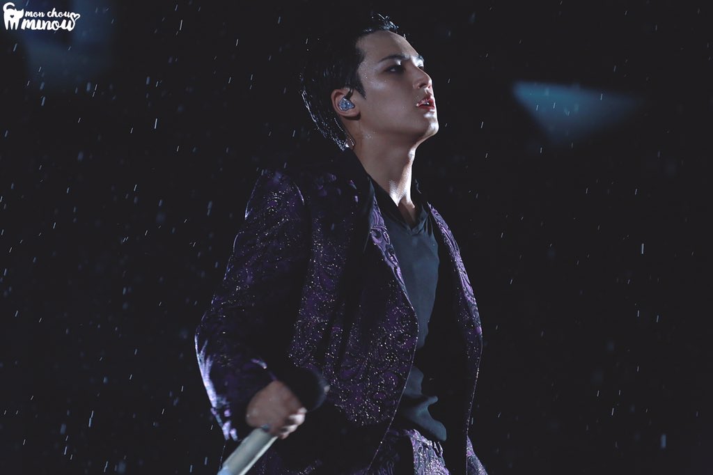 Mingyu17Chile's tweet photo. [HQ] #Mingyu en el tercer día del concierto #DIAMOND_EDGE en Seúl (16.07.17). #민규 #Seventeen #세븐틴

Cr. MCM406. https://t.co/FqYksV3RgK