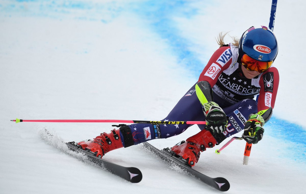 usskiteam's tweet photo. It's official: @MikaelaShiffrin has locked up the overall World Cup title for the SECOND YEAR IN A ROW!! 🇺🇸🙌 https://t.co/4bcAYQZlWg