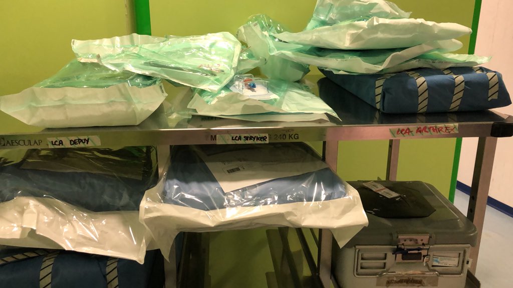 drn_jaime's tweet photo. Cirugรญas en la maรฑana #kneereconstruction #acl #arthroscope #arthrex #stryker #depuy https://t.co/y4y2hrkO13