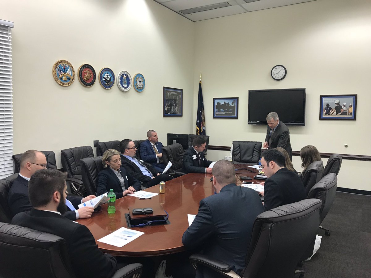 BradleyWardOK's tweet photo. Informative conversation with @VETS_DOL regarding helping #Veterans transition into the workforce after their service. 
Dedicated to working with you to continue making an impact! 🇺🇸
#VeteransInAction #VFWDC2018 #okleg #OK81 https://t.co/fD94l6M5UA