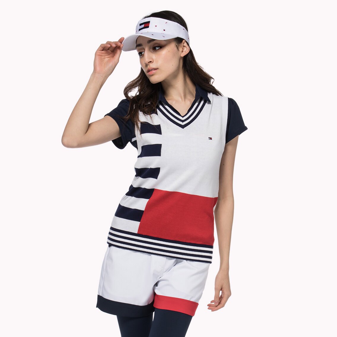 M88Amy's tweet photo. Tommy Hilfiger has the cutest golf wear 😍 https://t.co/oJ1oBnRjlc
