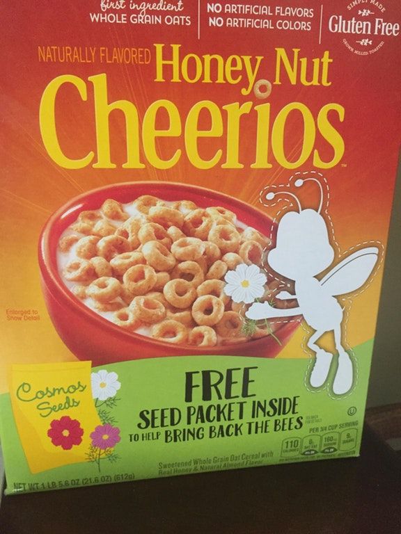 simongerman600's tweet photo. The saddest cereal box I’ve ever seen: Honey Nut Cheerios now includes a pack of flower seeds you can plant to help bring back the bees. Source: https://t.co/bSw8vrltvZ https://t.co/rdl5KnlZbp