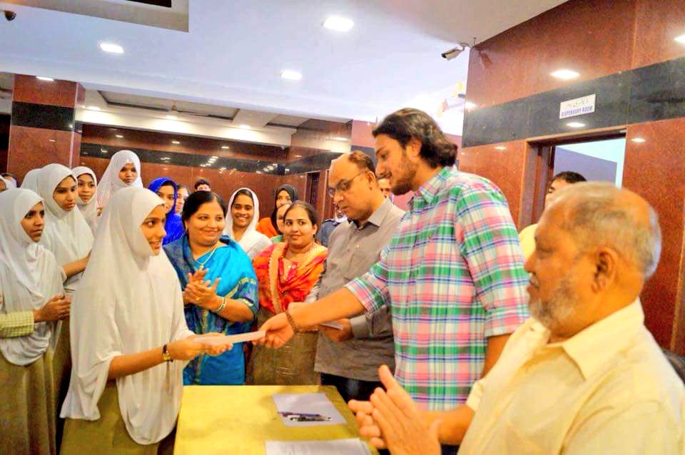 On Instructions of AIMIM Floor Leader @akbarowaisi2 Owaisi today his son @nooruddinowaisi Owaisi along with Directors of the Schools distributed SSC Hall Tickets among the 1st Batch Students of Owaisi School of Excellence at Nasheman Nagar branch under Yakhutpura Constituency.