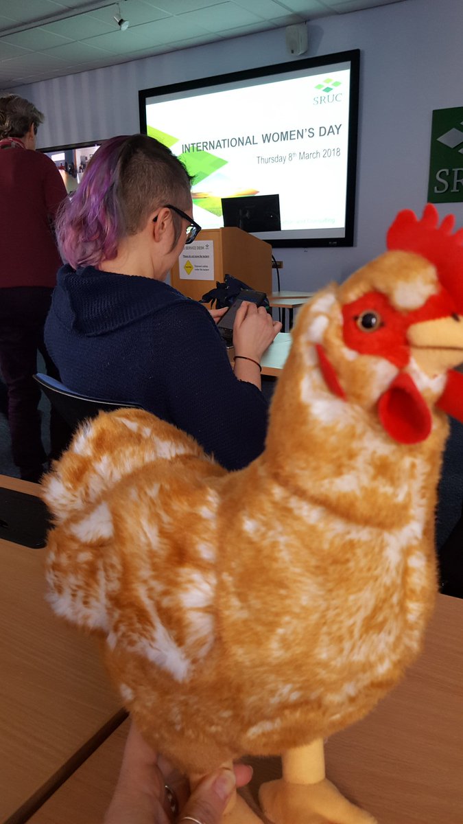 JulesvdD's tweet photo. @SRUC A deserving winner! Even our #ChickenForChange thinks so. https://t.co/4Z3xHZi4kO