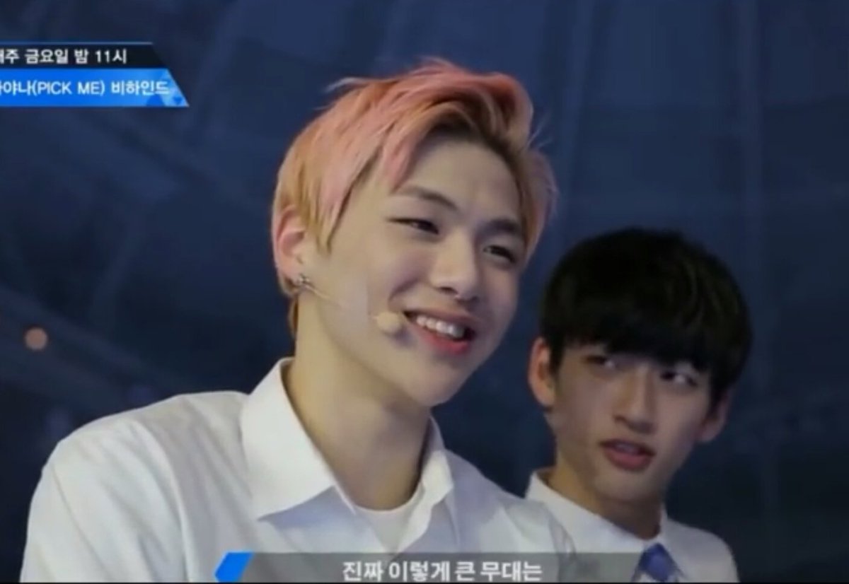 defboy__'s tweet photo. #OneYearWithDaniel
그리고 너는 몇개월 뒤 고척돔에 서게되었지🙌 https://t.co/SOm5E5lDeE