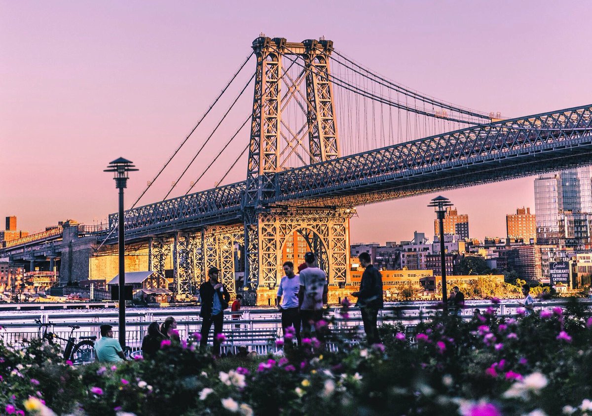 Book a spring stay &amp; enjoy 20% off your escape to #NYC when you use code SPRINGNYC. 🌸 BOOK NOW: goo.gl/8XeFbm