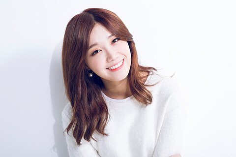 Miu 韓国垢 Apinkのチョン ウンジに一目惚れ おかげでapinkの歌聴くこと増えた 応答せよ1997見てから気になってたけど可愛いし方言の時が激かわいい Apink ウンジ T Co Cifqi7ahs7 Twitter