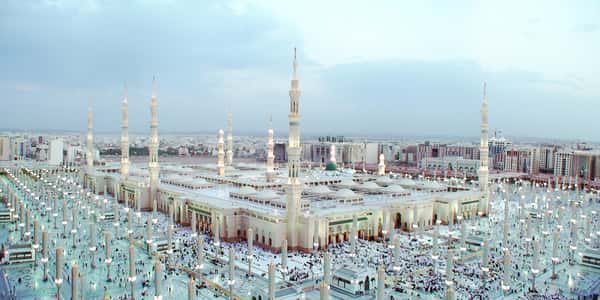 m_saudi_2030's tweet photo. #يوم_الجمعه
خطيب #المسجد_النبوي
•إن مقارفة الذنوب والمعاصي ضرر وفساد تستوجب غضب الله وعذابه ومقته ،وتستنزل نقمه وبلاءه.
•اتقوا الله ولاتقترفوا الذنوب ولاتستهينوا بها وأقلوا منها فإنكم لن تلقوا الله عز وجل بشيء أفضل من قلة الذنوب. https://t.co/F3LYmsSPzR
