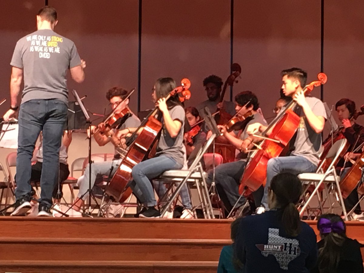 adamshuntart's tweet photo. Big thank you to PESH orch for visiting Hunt Elementary this am #peshorch #huntlearns https://t.co/pYBkDwpWYY