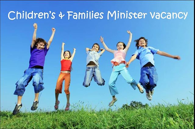 Just 6 days left to apply for our Children's &amp; Families Minister job! Do you know someone that might be suitable? Please share this link with them: ecn.org.uk/vacancies/. Thank you! 📷: @emmanuelnorthwood