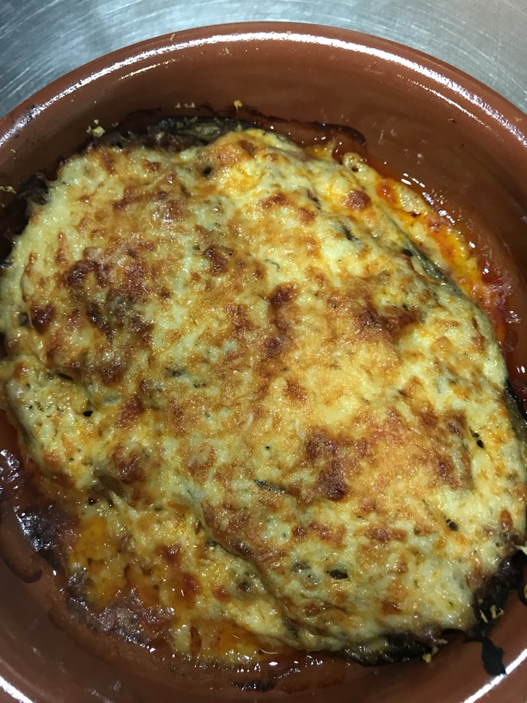 Una rica berenjena rellena de carne 🤤🤤🤤🤤