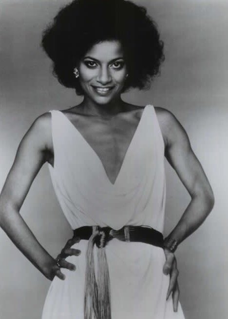 msdebbieallen's tweet photo. Back in the day.💋 #FlashbackFriday https://t.co/x81dZb5rZq