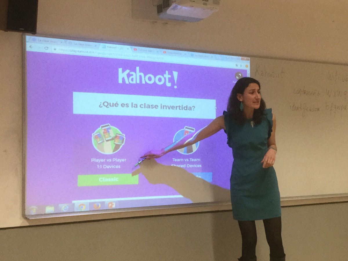 sgel_ele's tweet photo. #forobarcelonasgelub @EstefaniaDuretz desarrolla una actividad para trabajar con Kahoot en clase a partir de un vídeo sobre la clase invertida. https://t.co/KYnN5yIzYy