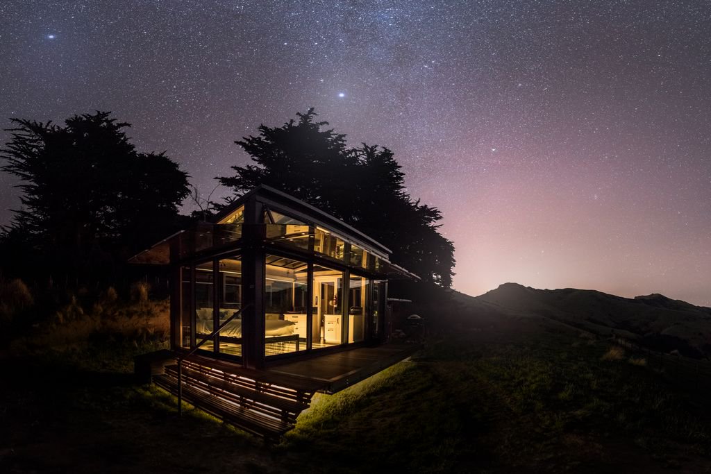 Cool_Stays's tweet photo. CABIN PORN // Pohue PurePod in Port Levy - Banks Peninsula, NZ
Sleeps 2 from Β£330 / night
https://t.co/Zjlp3nEgOl
"Surround yourself in the rolling hills of #NewZealand at the Pohue #PurePod, a uniquely private #cabin overlooking the historic Port Levy bay." #cabinporn #coolstays https://t.co/YnSsog5P6o