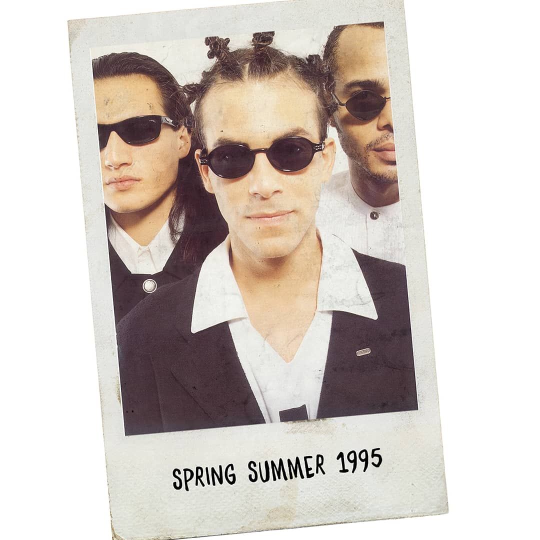 Damat_Tween_es's tweet photo. Oldies but Goldies! ¿Os acordáis de las tendencias de 'Tween en la Primavera-Verano del 95? Por un momento hacemos un throwback a esta temporada, esperando a descubrir las propuestas #TweenSS18...📸
--
#tbt #menstyle #tweenespaña #campaign #menswear #modahombre #vintage https://t.co/2WWfWKlYGp