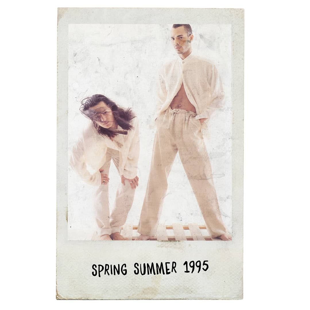Damat_Tween_es's tweet photo. Oldies but Goldies! ¿Os acordáis de las tendencias de 'Tween en la Primavera-Verano del 95? Por un momento hacemos un throwback a esta temporada, esperando a descubrir las propuestas #TweenSS18...📸
--
#tbt #menstyle #tweenespaña #campaign #menswear #modahombre #vintage https://t.co/2WWfWKlYGp