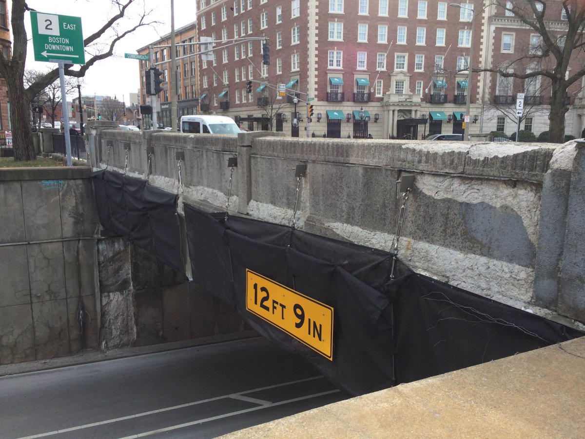 MassDOT's tweet photo. #MAtraffic Alert: Boston- Massachusetts Ave N/S at bridge over Commonwealth Ave closed, Sat, Mar 10, 7am to Sun, Mar 11, 7pm. https://t.co/r7ooOppXVB https://t.co/NNGlPqsgQ4