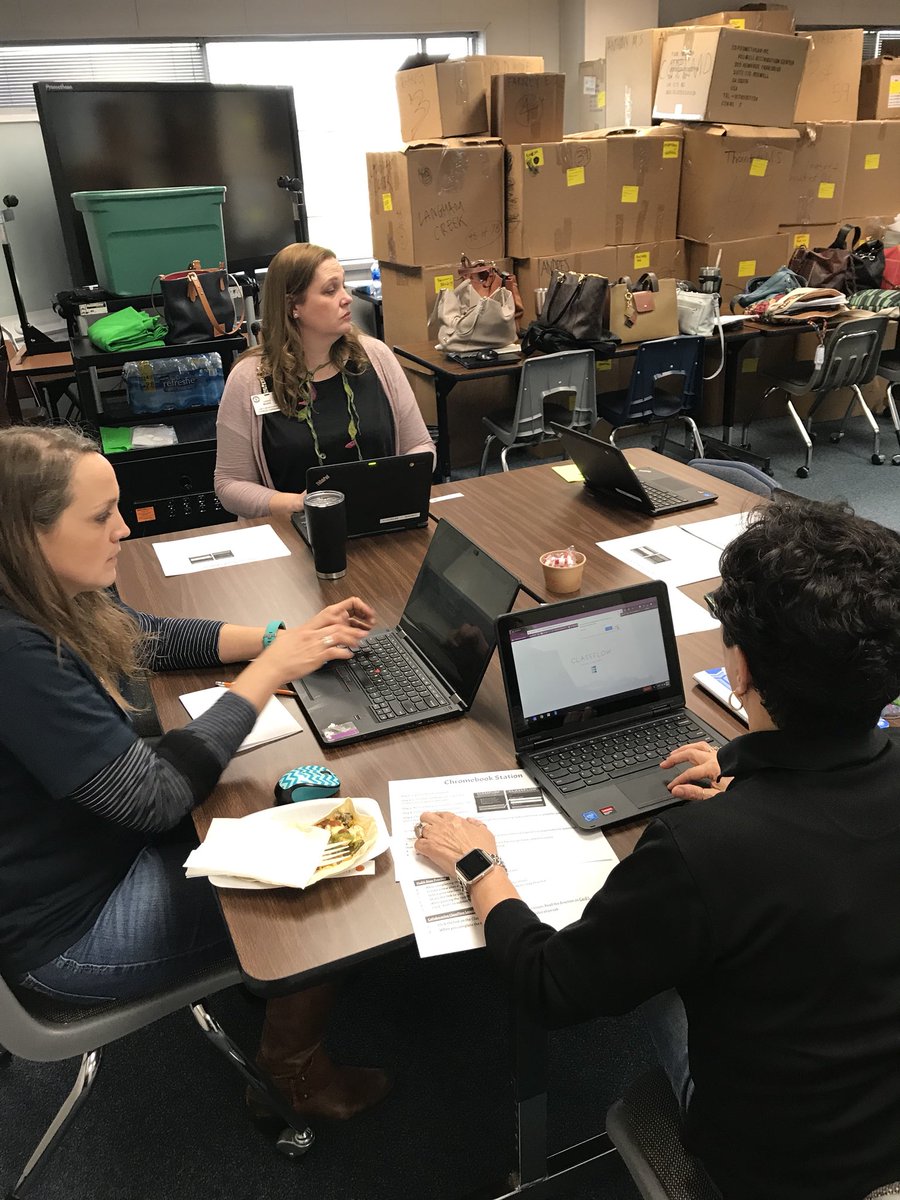 cassiereederedu's tweet photo. “Mrs. Dyer” rocking it this morning! Showcasing how @ClassFlow can be used in a blended learning environment! #activities #assessments #classfeed #stationrotation @lauratxrose @learnpromethean @Promethean https://t.co/rDOS9dWROs