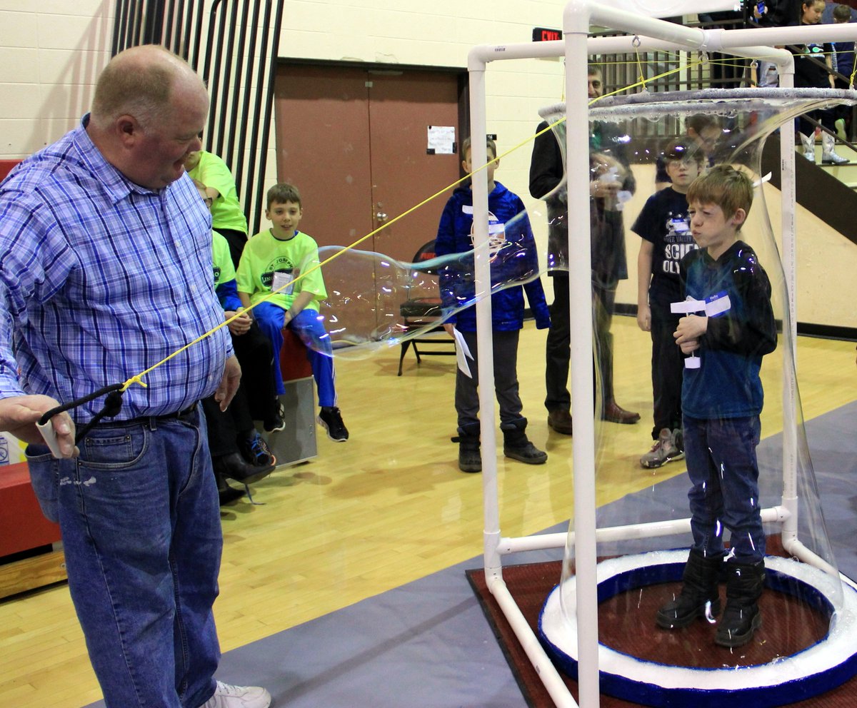 The ever popular <a href="/_CuriousKids/">Curious Kids' Museum</a> bubble chamber in action at #scienceolympiad yesterday. #BRESA