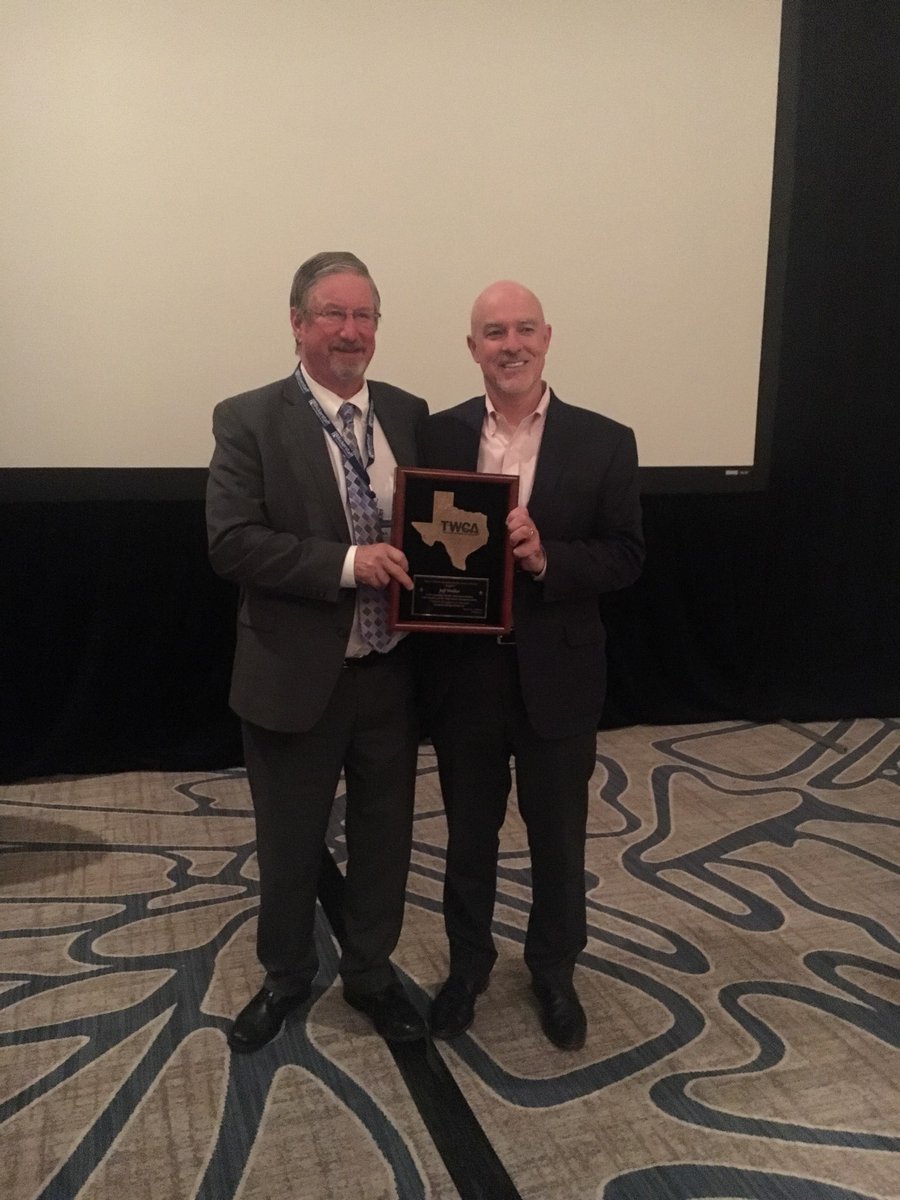 twdb's tweet image. Congratulations to our Executive Administer @twdb_Jeff Walker! He was presented with the @TexasWCA’s President’s Award during the association’s 74th annual convention last night. Well done! #TWCA2018AC
