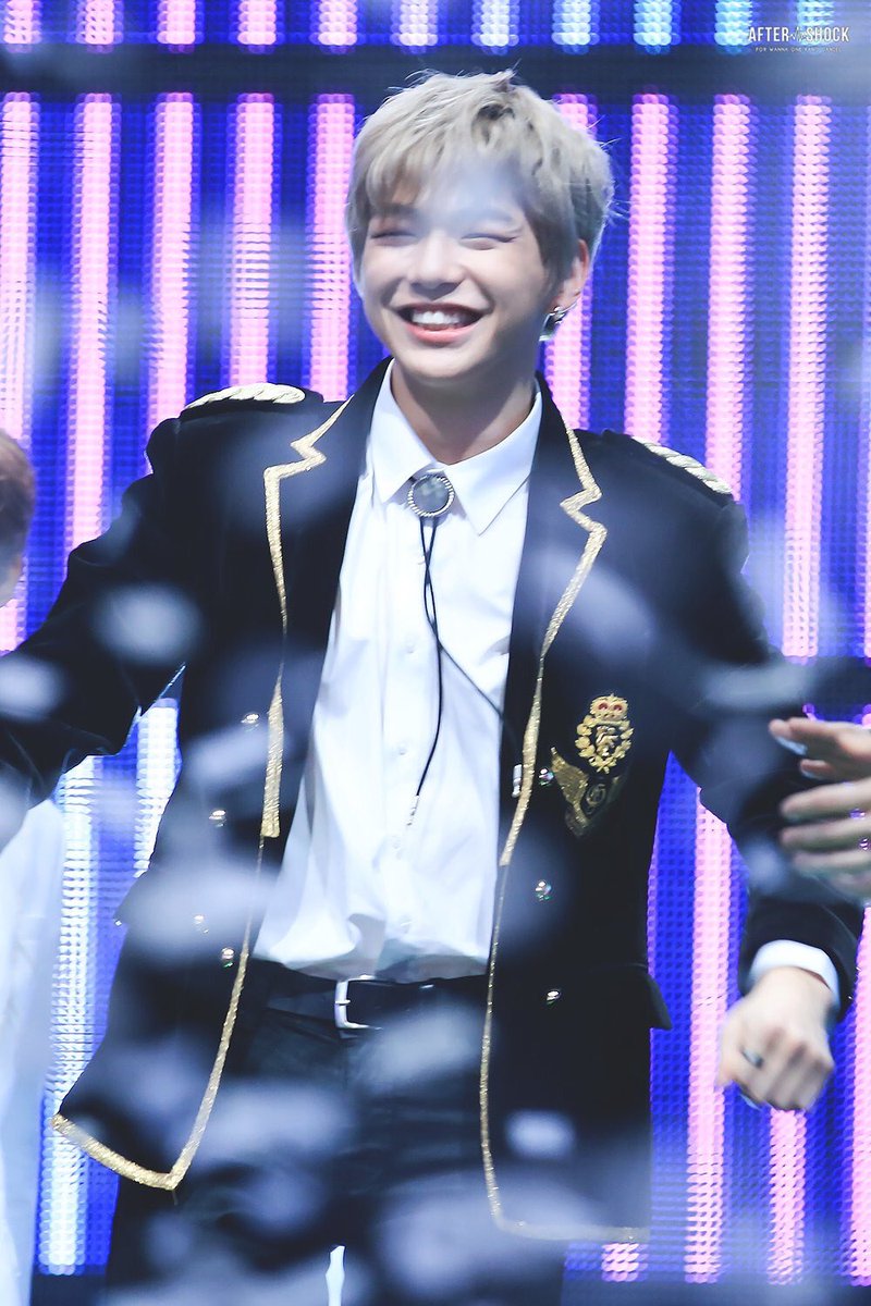 mongmong1210's tweet photo. 사랑해
고마워
지켜주고싶어

#OneYearWithDaniel https://t.co/nNOZYVCAoj
