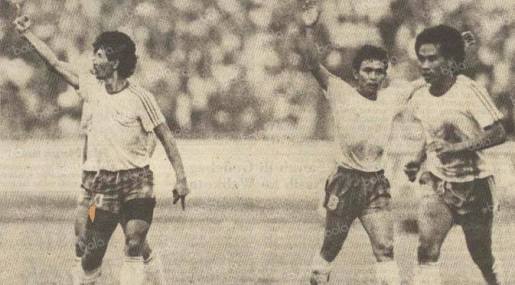 LalajoPersib's tweet photo. Kritik pedas dilontarkan Legend #Persib, Ajat Sudrajat. "Kurang bagus. Naon alusna coba? Loba pemain karolot nu ges teu bisa mawa prestasi" ujar Ajat https://t.co/dhwraRHkp0