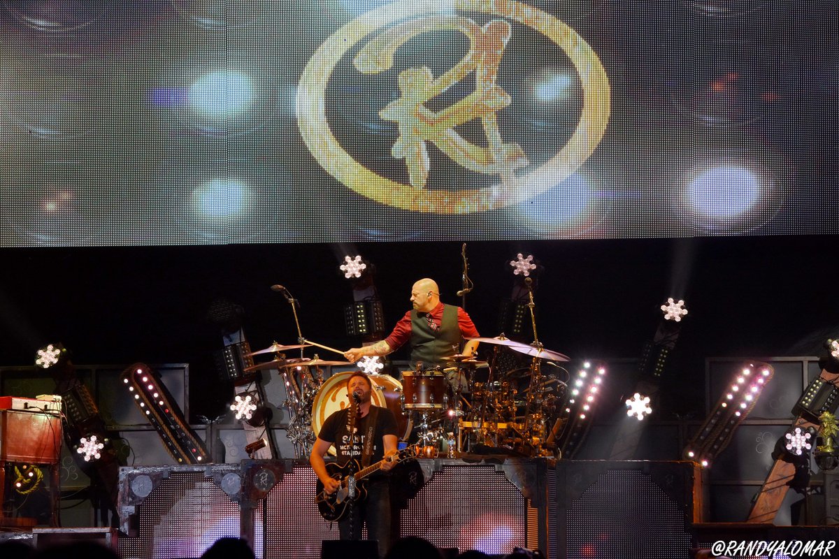 US933's tweet image. We bet that @RandyHouser remembers this like it was yesterday! A fire broke out on his bus in Charleston, South Carolina in 2011. The band escaped uninjured but lost all its gear, clothing and personal belongings. #Thankfully #OnThisDay