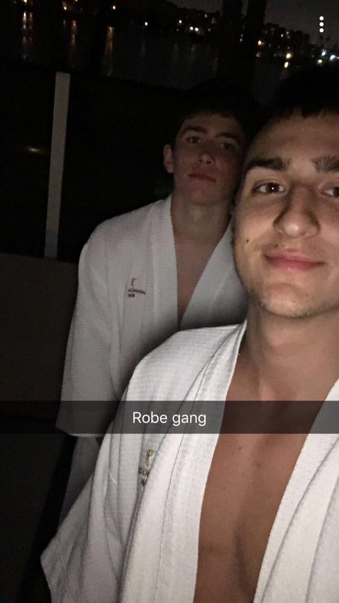 jhodges822's tweet photo. Happy bday @cjhennessey1 hope it’s a good one bud #inyourbluebag #gimmeanewspaper #hearthatguys #boat2 #gummybearsundae https://t.co/JE0oDCy65d