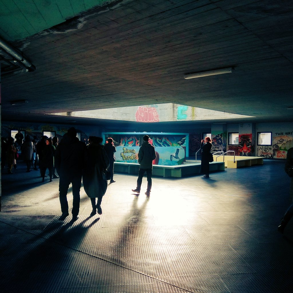 carpe_studio's tweet photo. Aquístamos conociendo el increíble complejo de Merala, sus problemas y oportunidades para plantear propuestas de regeneración urbana a través del arte y la cultura y desde la cultura colaborativa durante el #Culturalhackathon de Trieste cc @Kallipolis1 https://t.co/DOhNiWL8FY