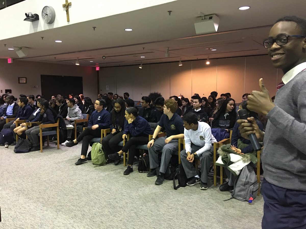 MikeCLeadership's tweet photo. Welcome @TCDSB student council members from Etobicoke to Scarborough. Congratulations @CSLIT for creating student led professional development leadership training. #LeadershipToolbox #CatholicStudentLeadership #edchat #edutopiachat https://t.co/kO7vB5z6wm