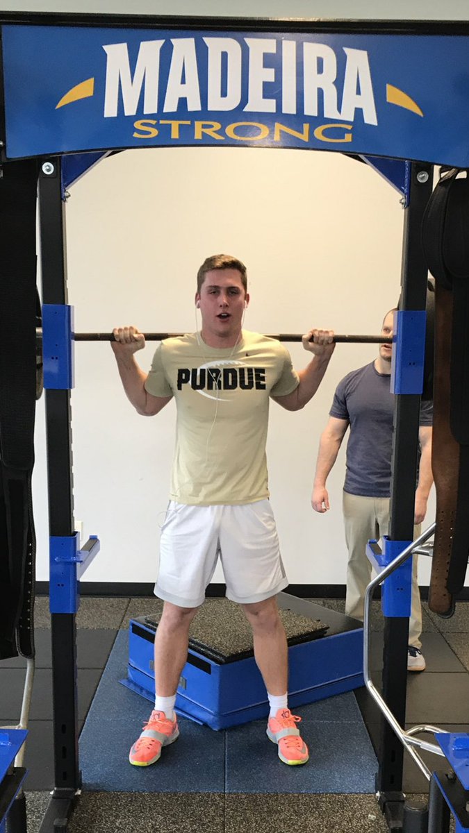 madeirafoods's tweet photo. Hype man putting in that work after winning districts! #bigman #MadeiraStrong #countup https://t.co/sTmXIx6NhK