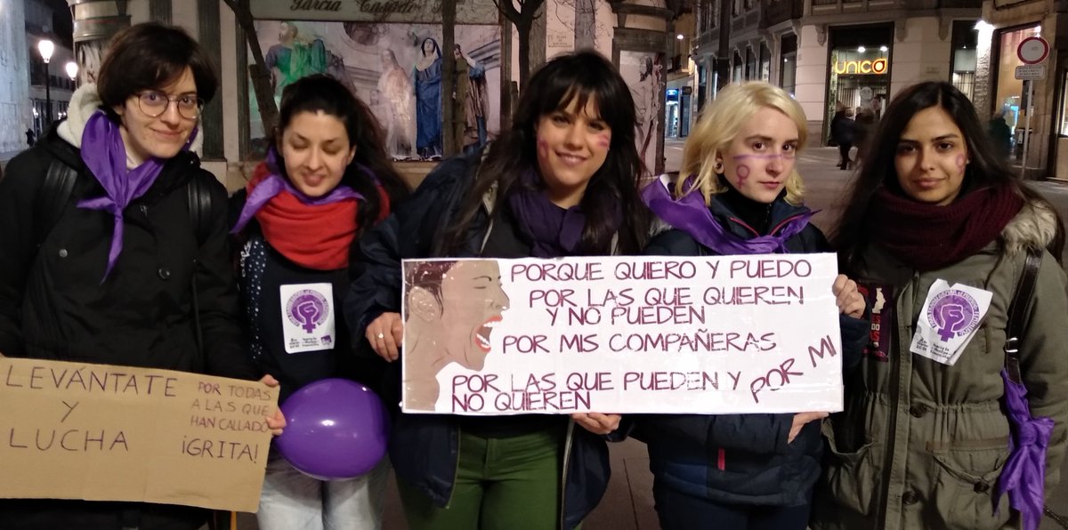 PUMUKYNA's tweet photo. La mía reversible, para quien no quiera un cazo que tomase dos #zapeando1071 https://t.co/i9gHV1KjNr