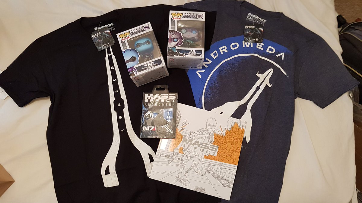 SamuelJordan22's tweet photo. @masseffect @bioware @CaseyDHudson @GambleMike SO EXCITED! My #MassEffect stuff has arrived!!! With ME:Monopoly on way via Canadian friend 😄❤ Now, just need that statue of Mordin! #MassEffectAndromeda #MassEffectAndromeda2? #MassEffectForever #SavetheQuarians #FindtheBenefactor https://t.co/uxZ3die2gI