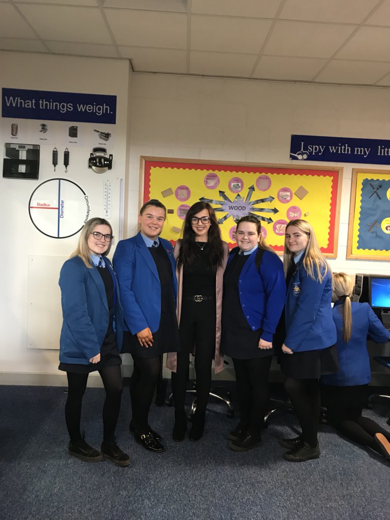 SMD6thForm's tweet photo. Wishing Miss O’Loughlin good luck in Scotland and with her future teaching career! Her students will be extremely lucky 💙💙 https://t.co/q1CfV8rWmM