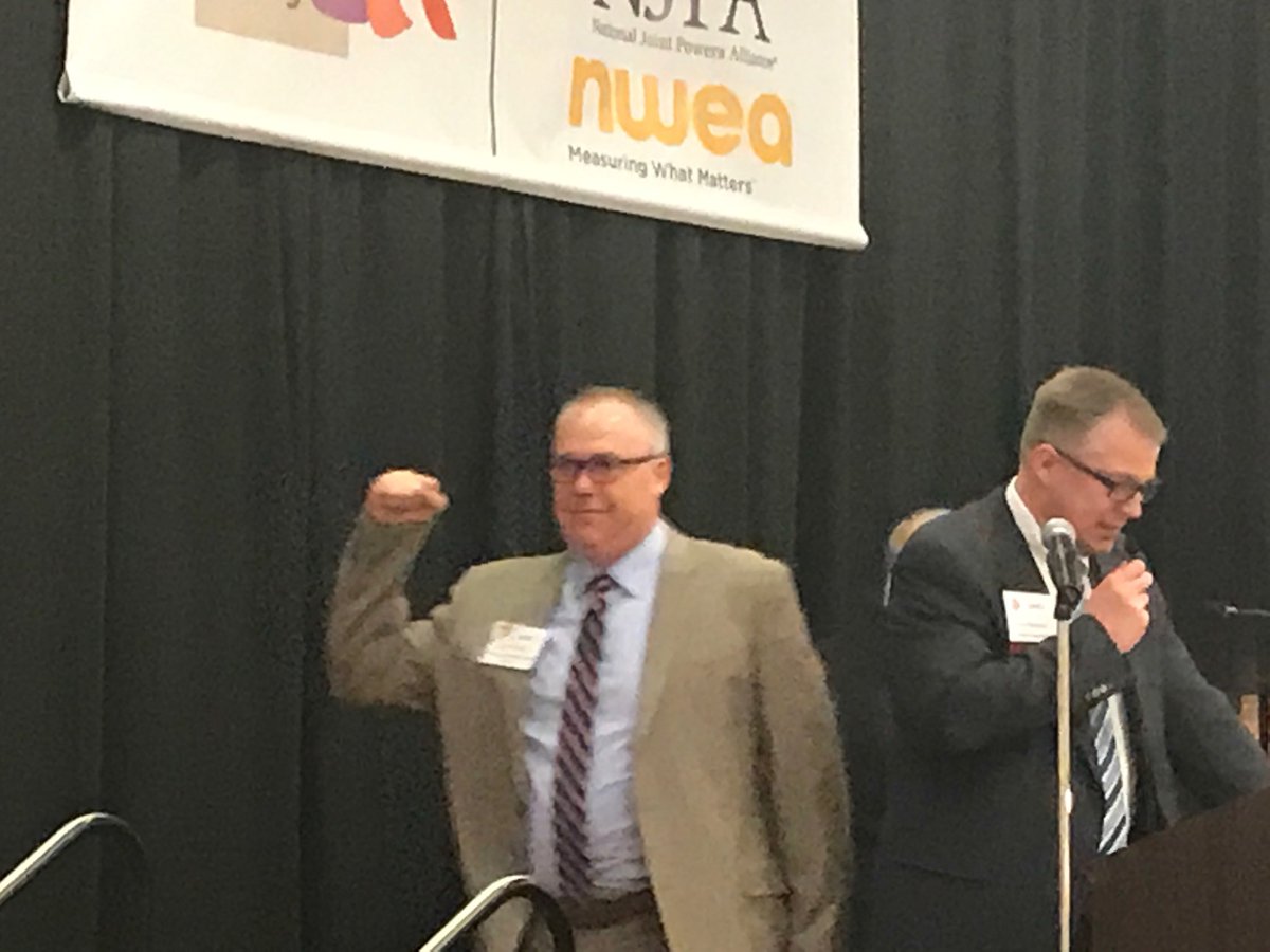 munoz535's tweet photo. Congrats Mark Matuska Region 1 MASA Administrator of Excellence! https://t.co/U7Xz9ByF2e