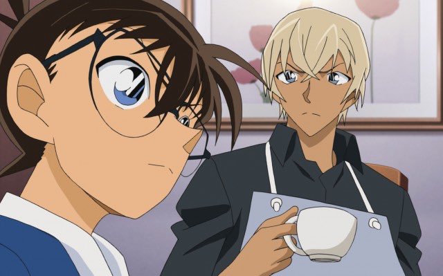 conan_jouhou's tweet photo. 【コナン情報】
4月7日のコナンは…！
《ゼロの執行人》のプレストーリー！

第898話『ケーキが溶けた！』

〈あらすじ〉
コナン、小五郎、蘭、少年探偵団がポアロに行くと、冷蔵庫にあった安室透の特製ケーキの形が崩れる事件が発生。同じ事は何度もあったが原因は不明…。冷蔵庫は問題なく…
#conan https://t.co/5fBM32tv64