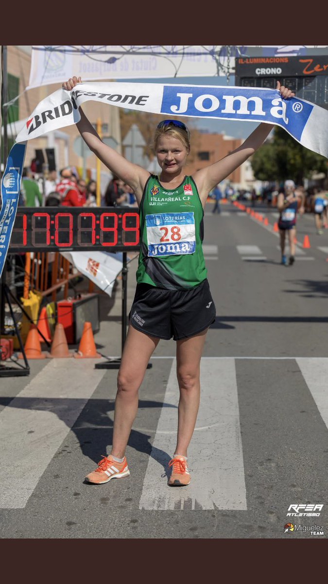 julytakacs's tweet photo. Mejor atleta del mes de febrero !!

Wow!! Muchas gracias a todos los que me habéis votado por @atletismoRFEA 😘😘😘 https://t.co/sLFuAcU8wc