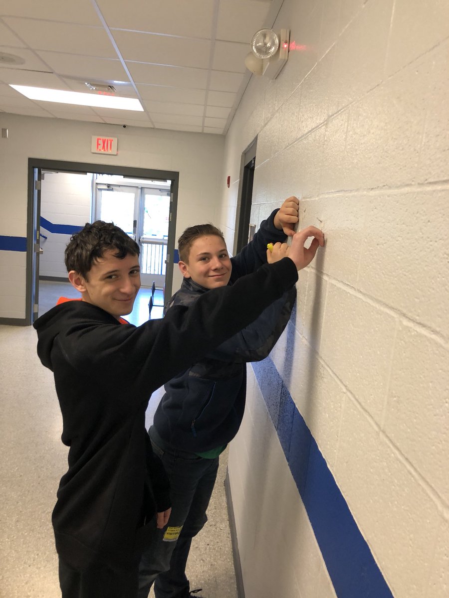 STEMFCS's tweet photo. Love that former @STEMFCS come to help us get ready for spring!! #FCSpride https://t.co/o0MjJX9GTC