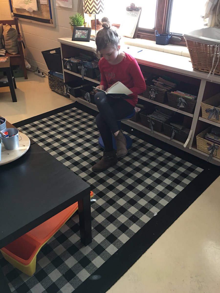 NicoleMcCune9's tweet photo. Friday Reader’s Workshop
#WeareLakota #notinrows #RocketProud https://t.co/06fDvm8QX0