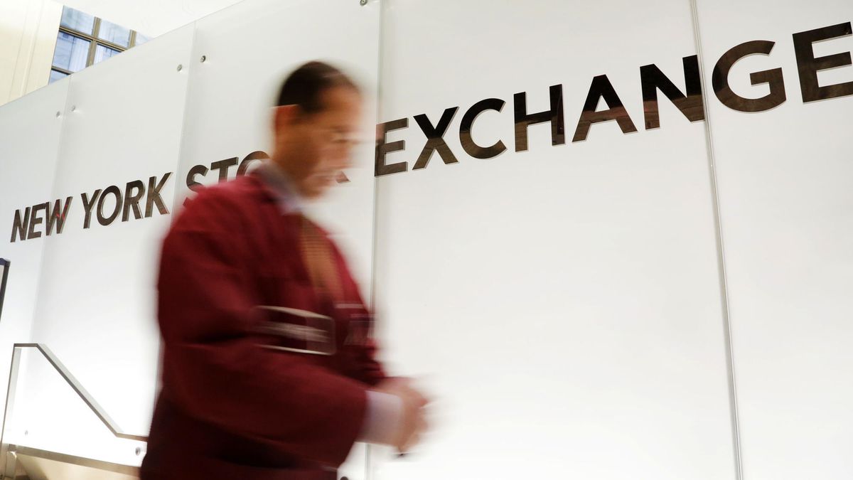 AsianTheatre's tweet photo. Strong U.S. job report lifts stock market in early trading https://t.co/OBXN9AL97X https://t.co/9lDhmdRPPG