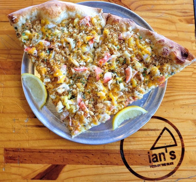 IansPizzaMKE's tweet photo. It’s #FreePizzaFriday! RT this for the chance to win 4 free slices! 🍕🍕🍕#IansPizza https://t.co/8AgGiJb47C