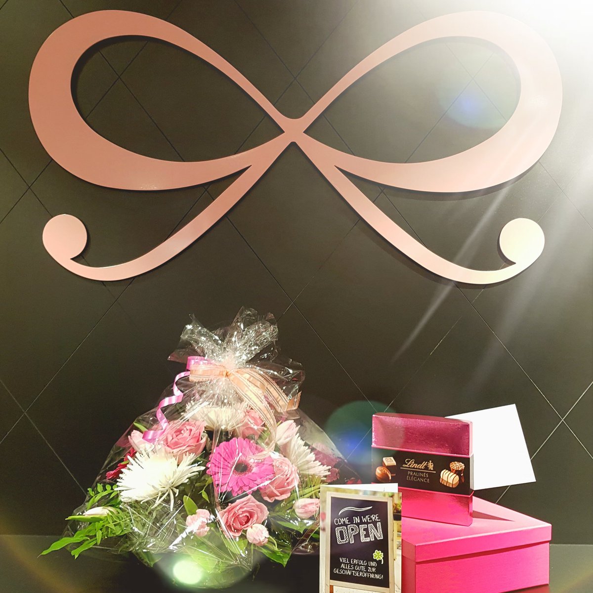 Erste Glückwünsche für unseren neuen Store in Coburg.  Neueröffnung 10.3.18#hkm#neueröffnung#comeinandhavefun