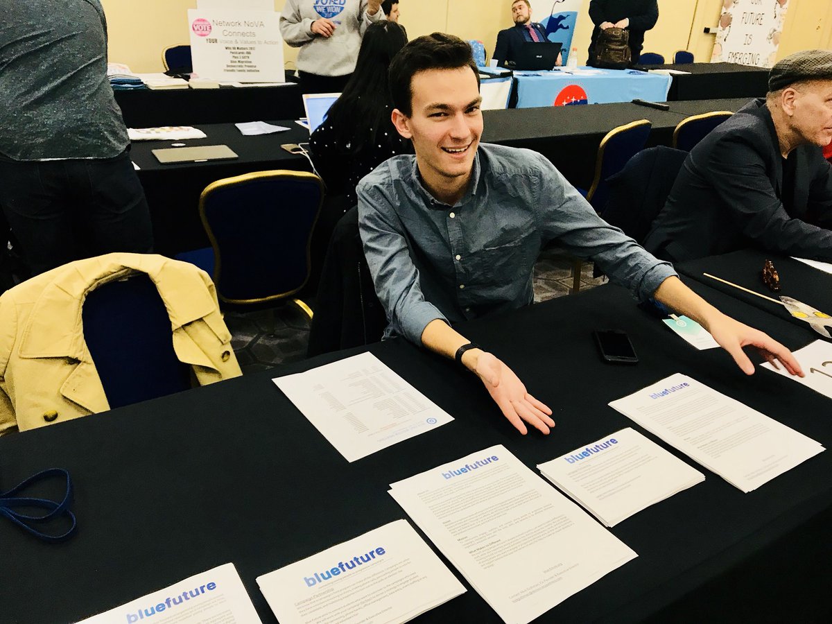 BlueFutureNow's tweet photo. Catch us at the @DNC winter meeting representing Blue Future! #bluefuture #blueshirt #youngprogressive https://t.co/rrMlNA9Io5