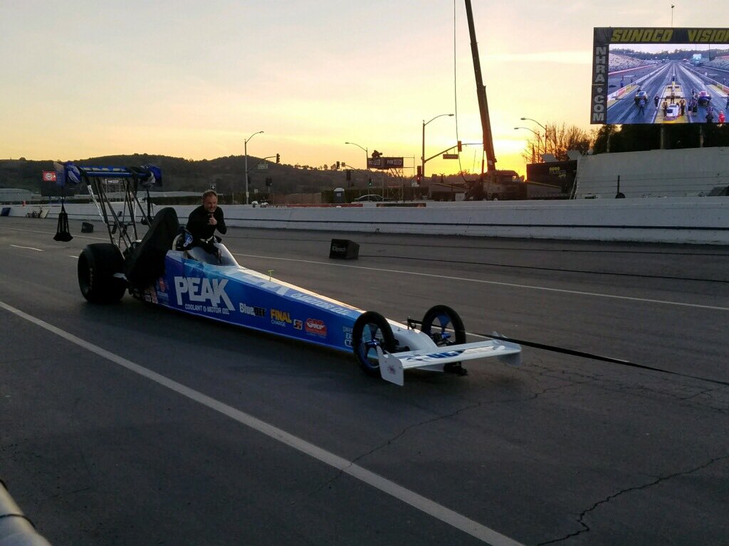 afuelracer1's tweet photo. Gainesville regional. 12 cars here for 8 car field. No time on 1st hit. Shook and pulled the fuel line off. Will go back for final Q2 this afternoon. Go PEAK! @peakauto #timetoqualify https://t.co/bibTkoit1E